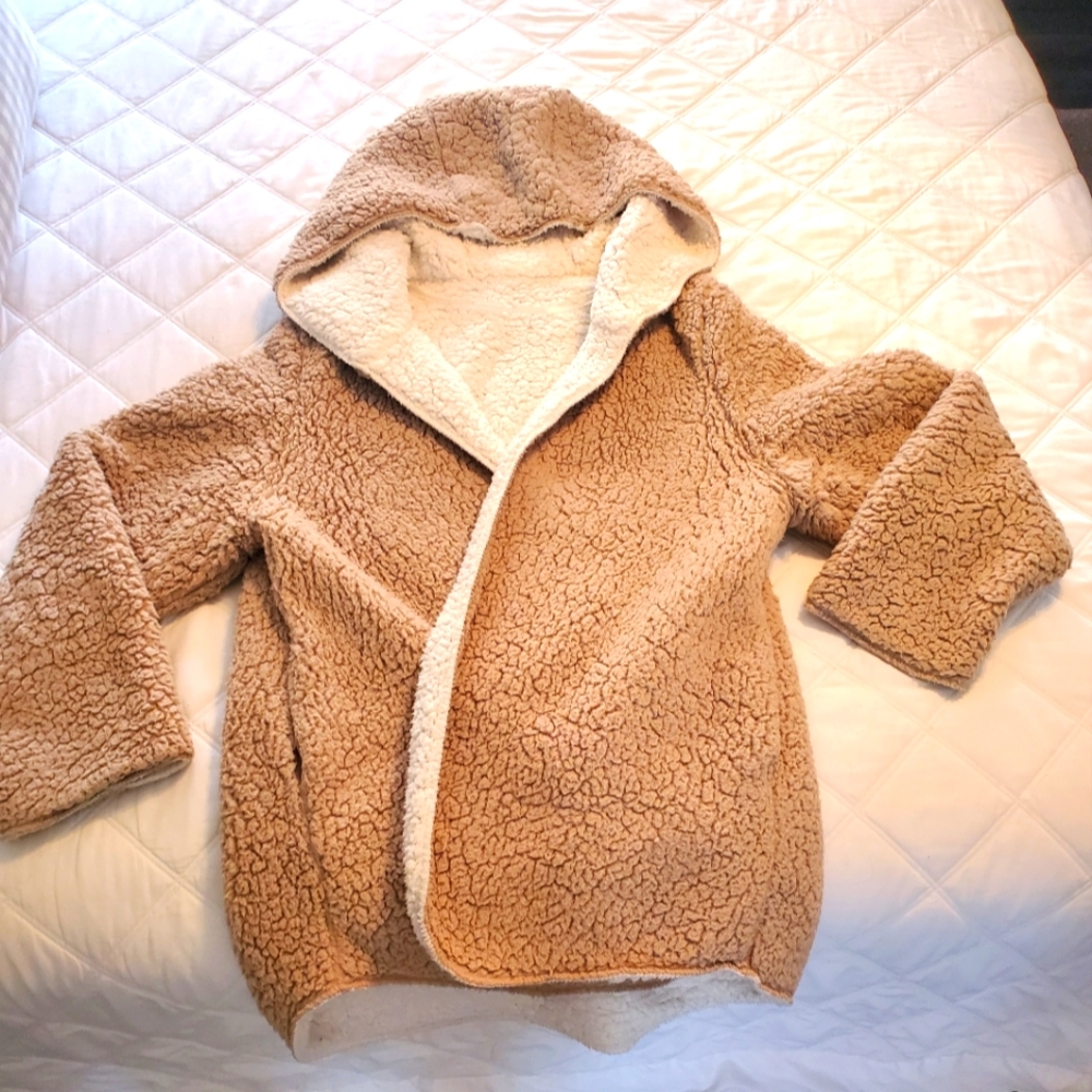 Weatherproof Sherpa Jacket, Reversible,  Tan/Cream, Size M/L, side pockets